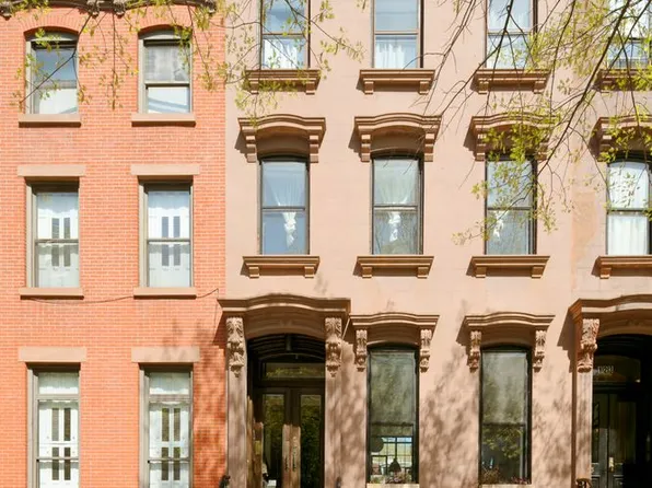 121 Saint James Place