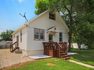 812 S 3rd St, Aberdeen, SD 57401