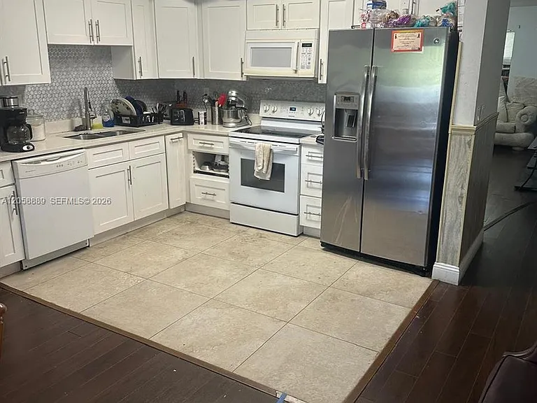 4084 Coral Springs Dr #4084 — Photo 7