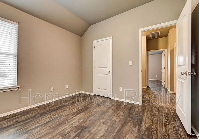 11206 NW 114th St — Photo 28