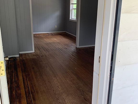 3rd image of 1333 Bissell St