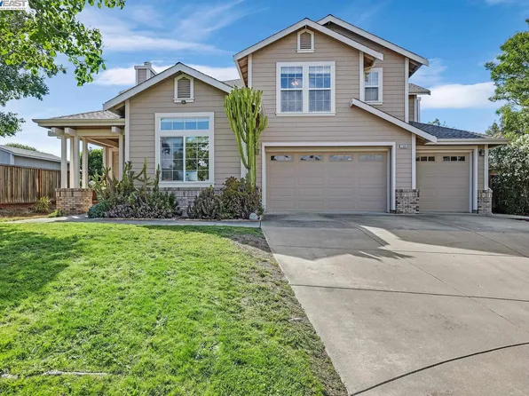 2501 Live Oak Ter, Hayward, CA 94541
