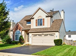 520 Rose Ln, Bartlett, IL