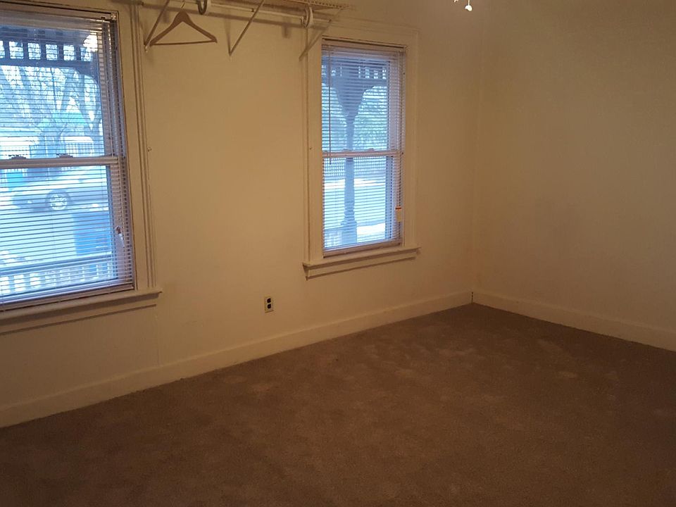 1st image of 16 Hallock Ave #1