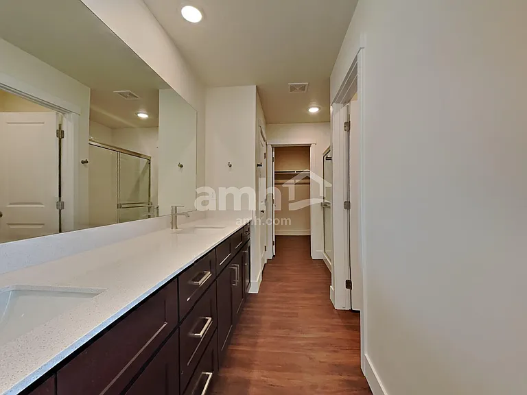 1453 N Alderleaf Ave — Photo 11
