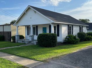 118 SW Railroad St, Pikeville, NC 27863