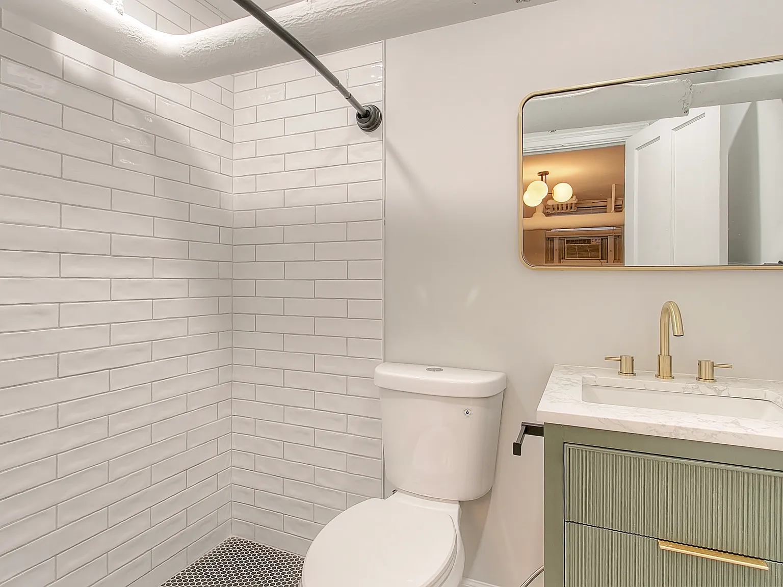 1 bed, $1,195 — Photo 3