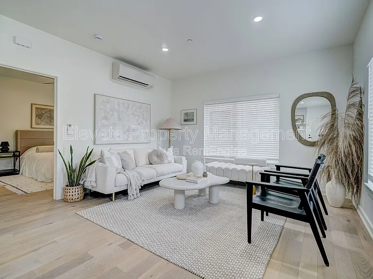 1614 NW 17th St #5 — Photo 11