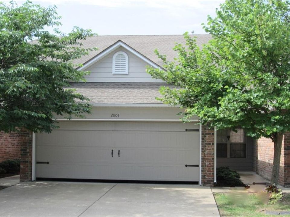 1st image of 2804 Valley West Ct