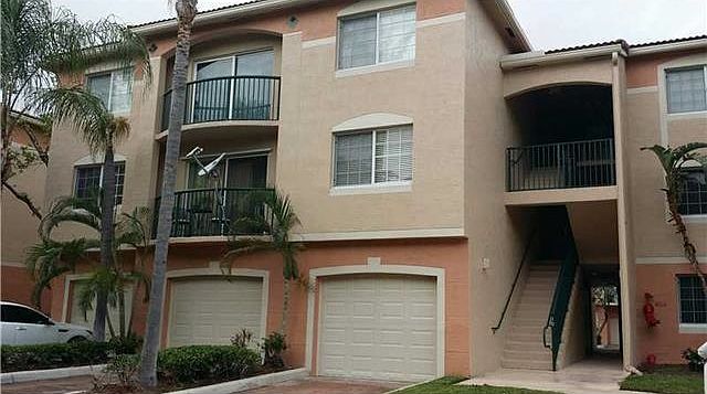1st image of 2039 SE 10th Ave