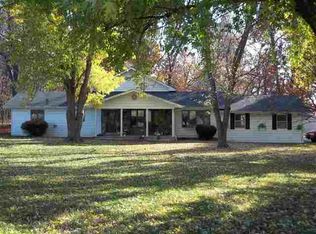 9743 E Cleveland Ave, Monett, MO 65708