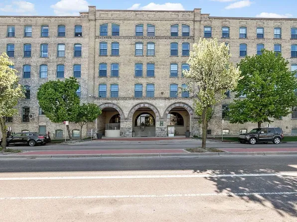 940 Monroe Ave NW Unit 343, Grand Rapids, MI 49503