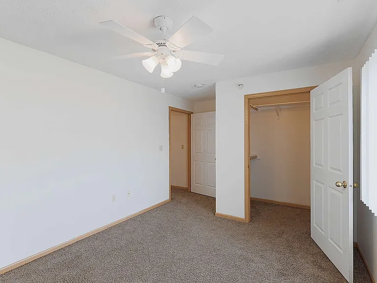 Park Ridge Apartments — Photo 86