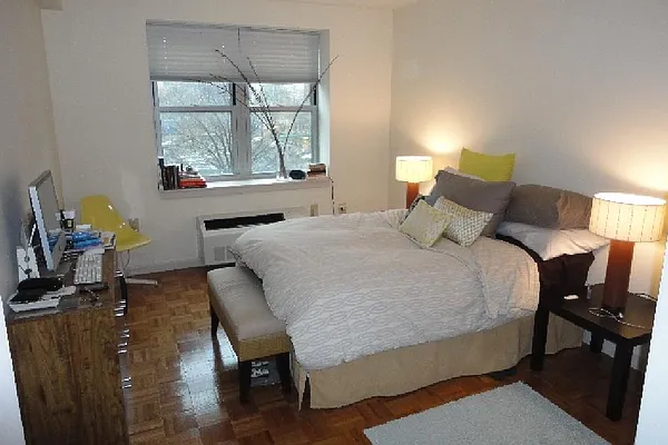 Rented by Corcoran | media 27