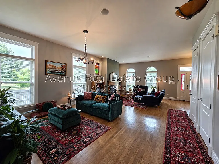 3948 Blaine Ave — Photo 4