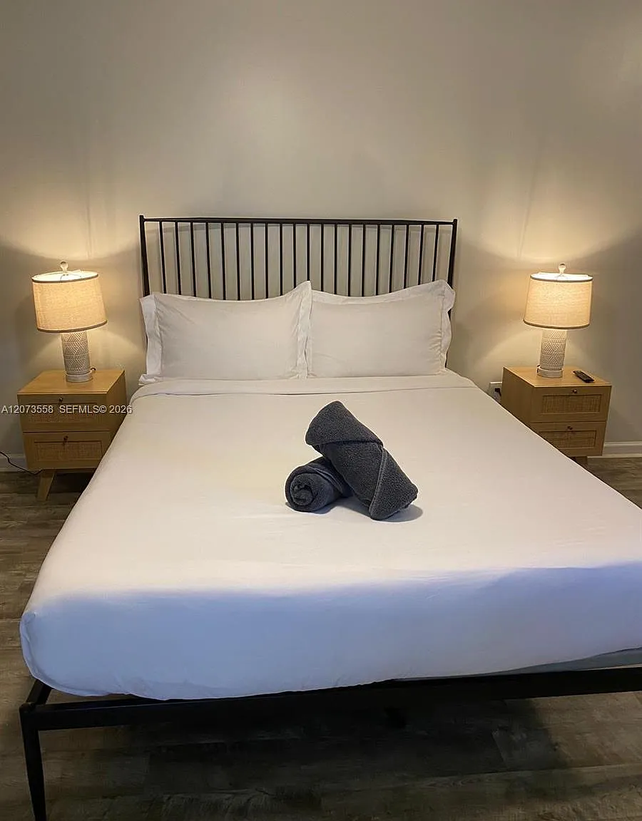 1 bed, 1.0 bath, $1,500 — Photo 2