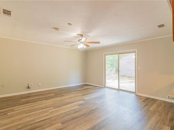 4th image of 315 14th Ave
