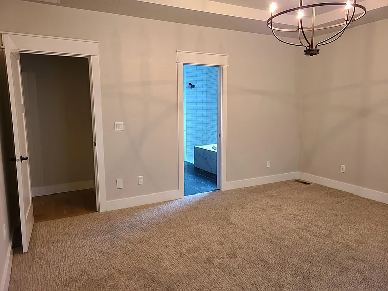 409 S Hamlin Ln — Photo 36