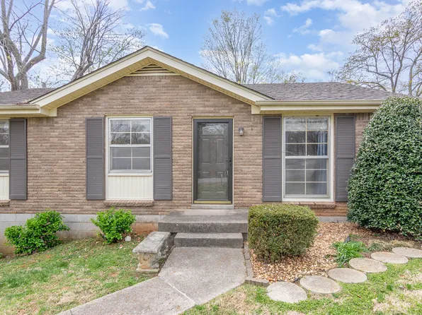 2006 Post Rd, Clarksville, TN 37043