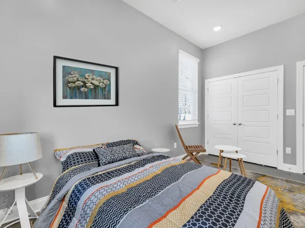 Bailey Row - 2105, 2105 Bailey Ave #101, Chattanooga, TN 37404