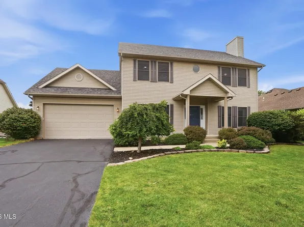 1424 S Redhawk Dr, Perrysburg, OH 43551