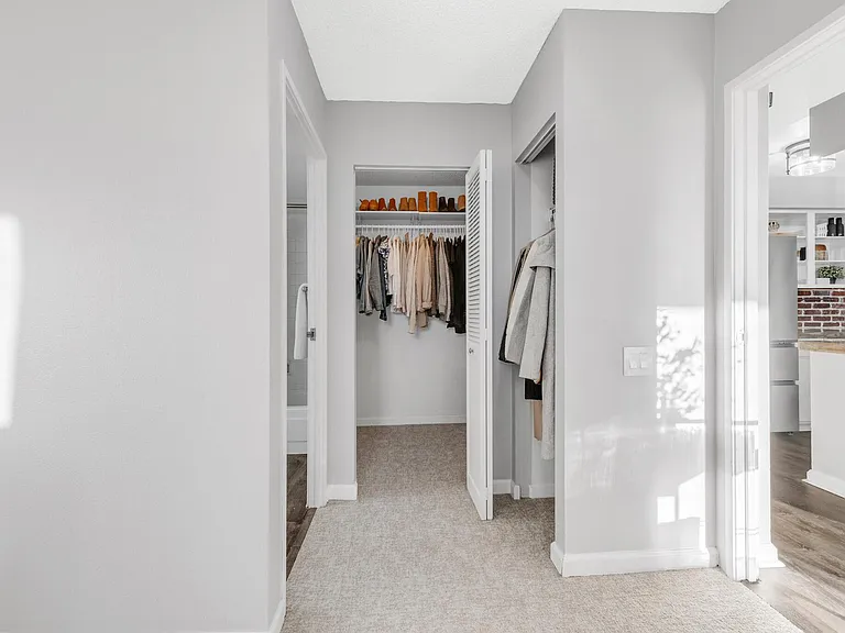 1301 N Speer Blvd #302 — Photo 33