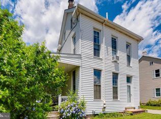 3274 York St, Manchester, MD 21102