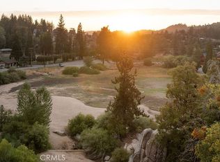 10 Sierra View Dr, Running Springs, CA 92382