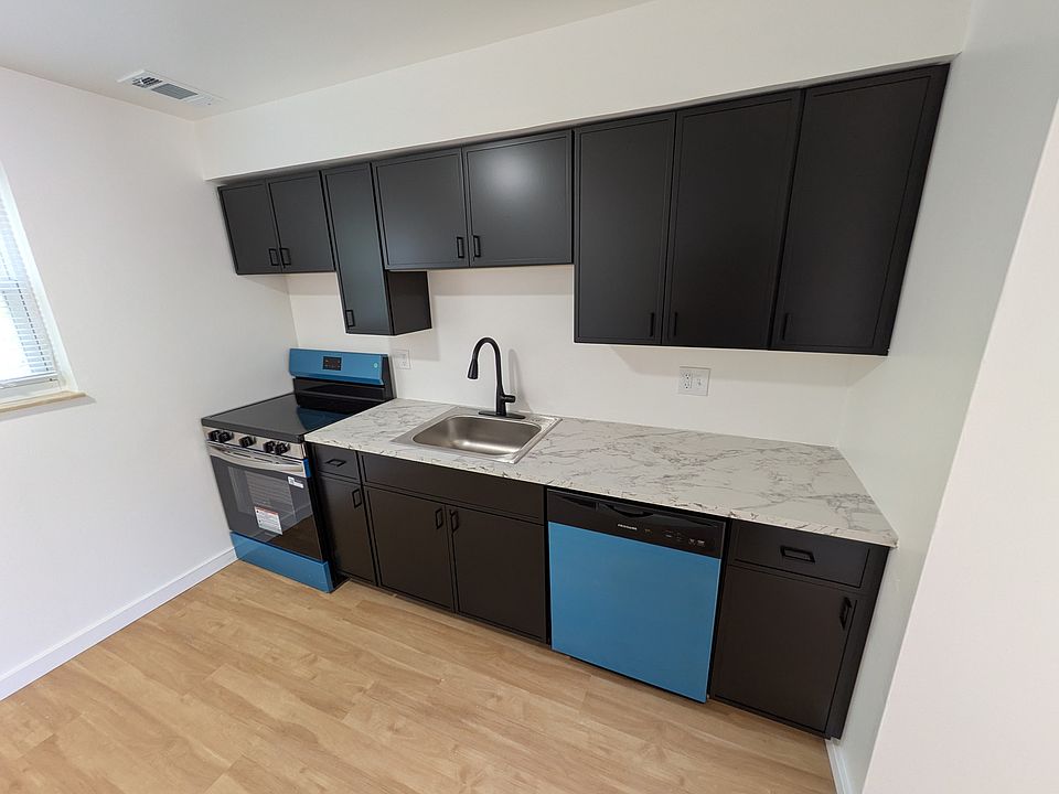 1st image of 493 Old Boston Rd #37