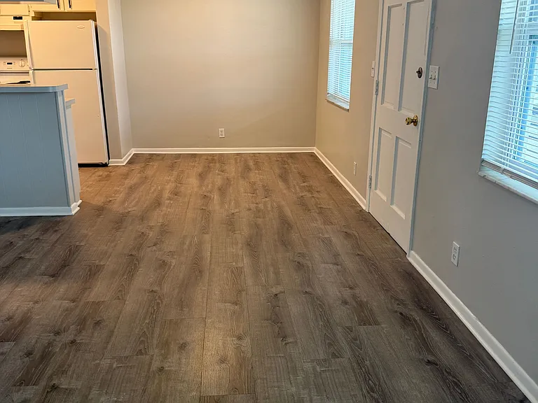 1408 Alpine Rd #12 — Photo 2