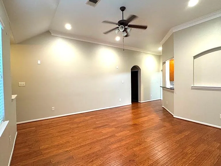 8923 Willow Wind Ln — Photo 34