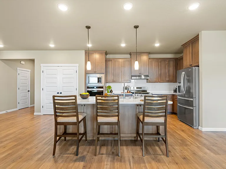 514 Constance Ave — Photo 10