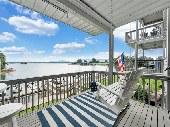 65 Woodbridge Cir Unit 1111, Moneta, VA 24121