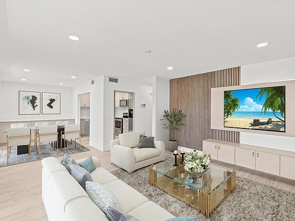 2nd image of 204 Mansfield E #204