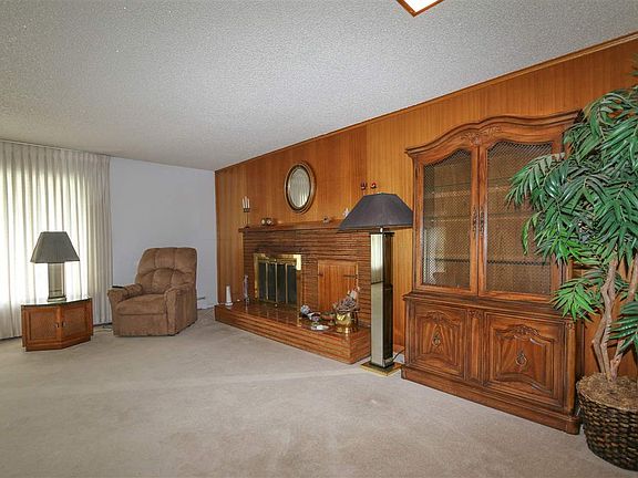 4th image of 3400 Monte Vista Dr