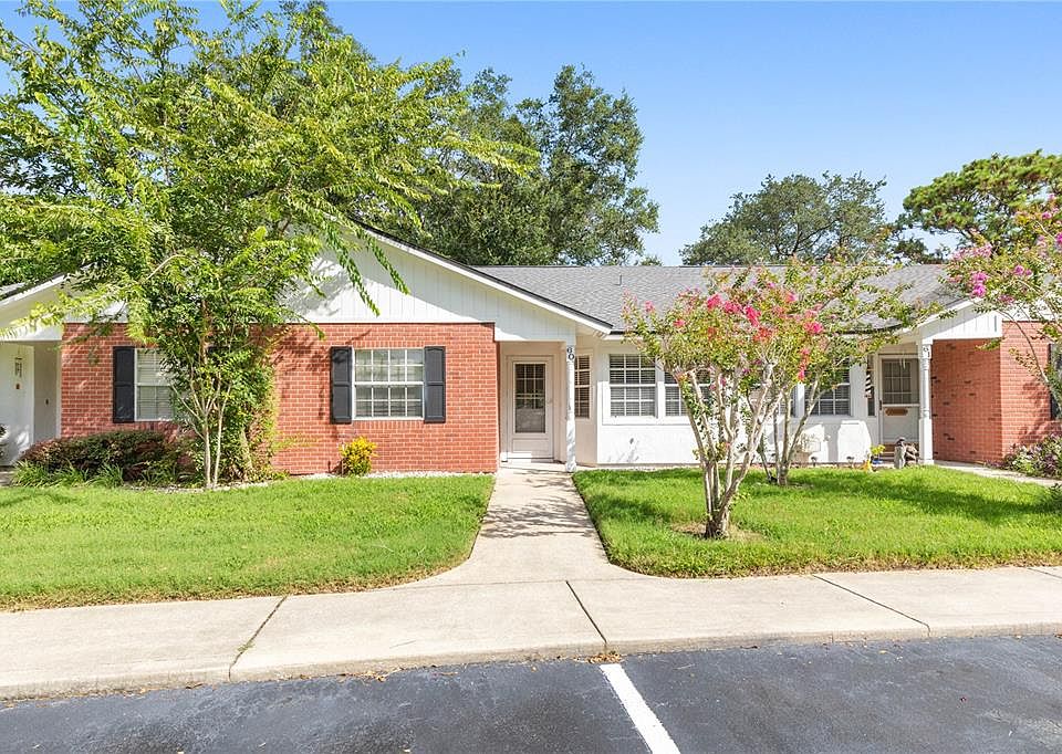 1st image of 60 Kings Colony Ct S