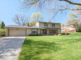 2401 E 125th St, Burnsville, MN 55337
