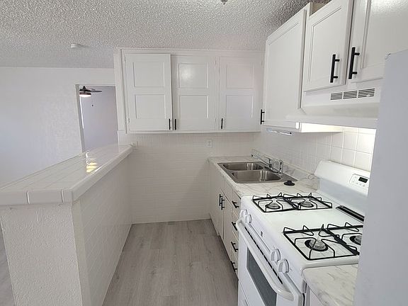 5th image of 108 E Coogan Dr #12