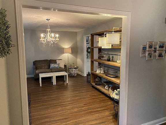 4th image of 6511 Rockwood Ln