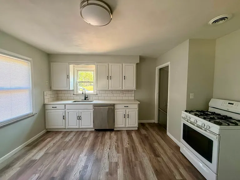 700 Trebisky Rd — Photo 7