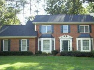 525 Lynn Valley Way, Stone Mountain, GA 30087