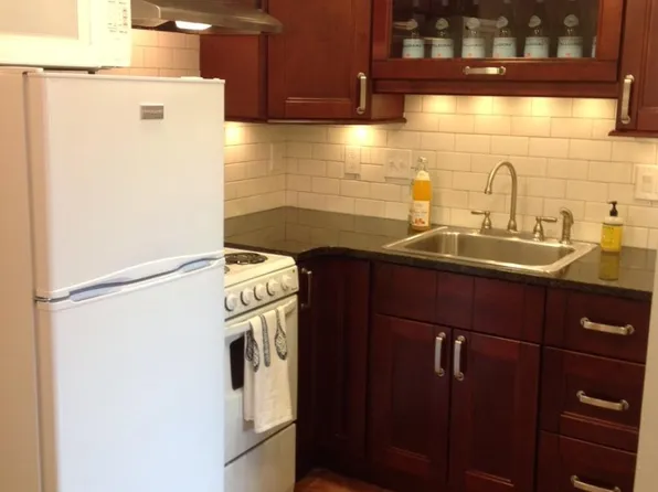1050 N Emerson St APT 2, Denver, CO 80218