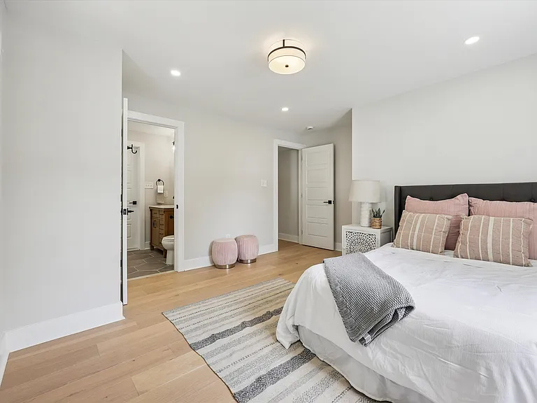 3 Wilmer Ave — Photo 37