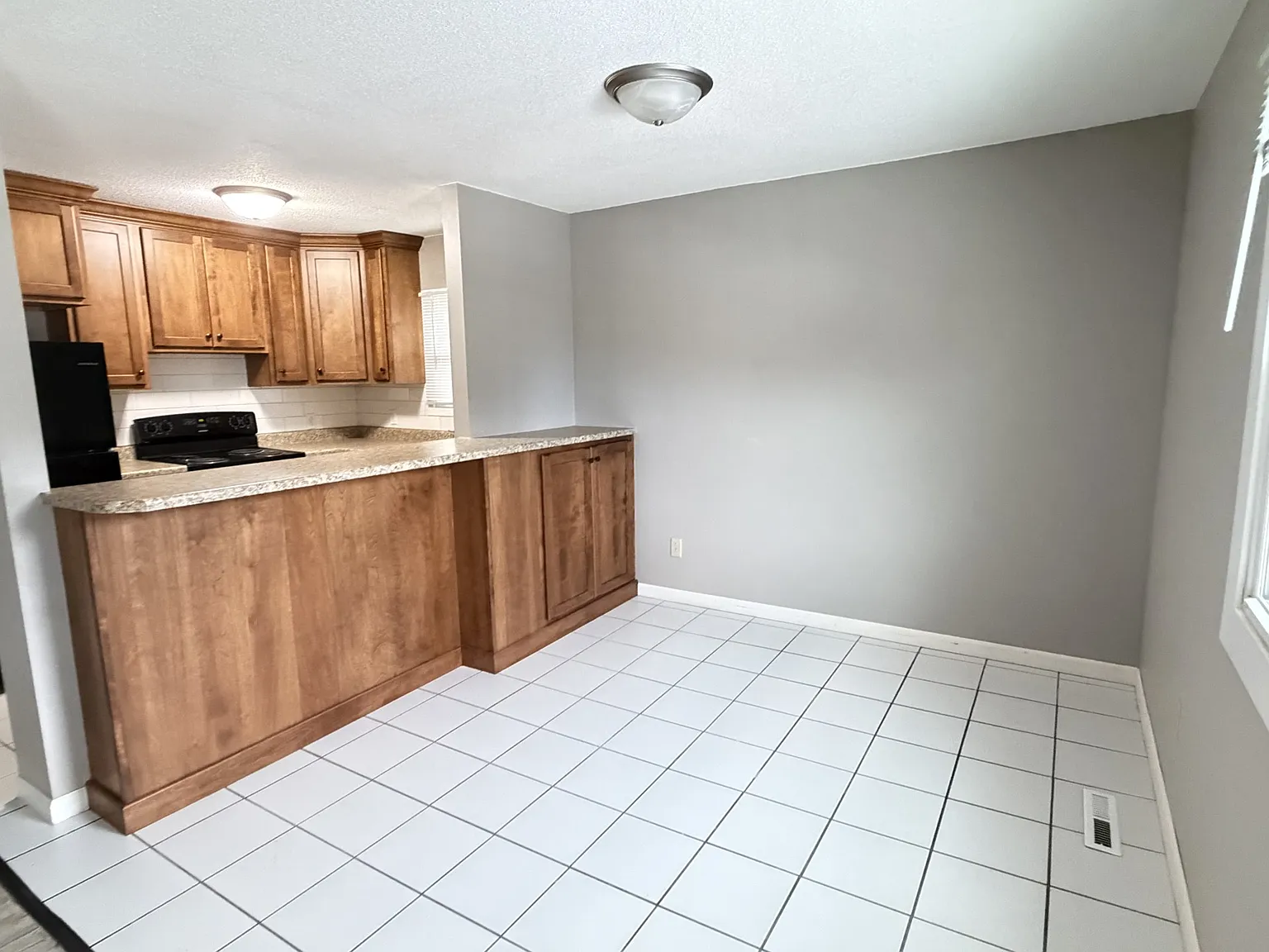 2 bed, 680 sqft, $950 — Photo 4