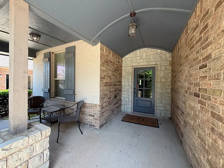 2125 Turtle Creek Dr — Photo 2