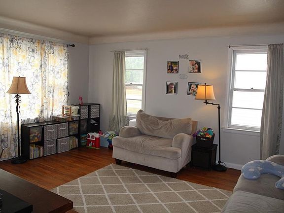 3rd image of 5414 Belmere Dr