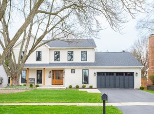 2246 Remington Dr, Naperville, IL 60565