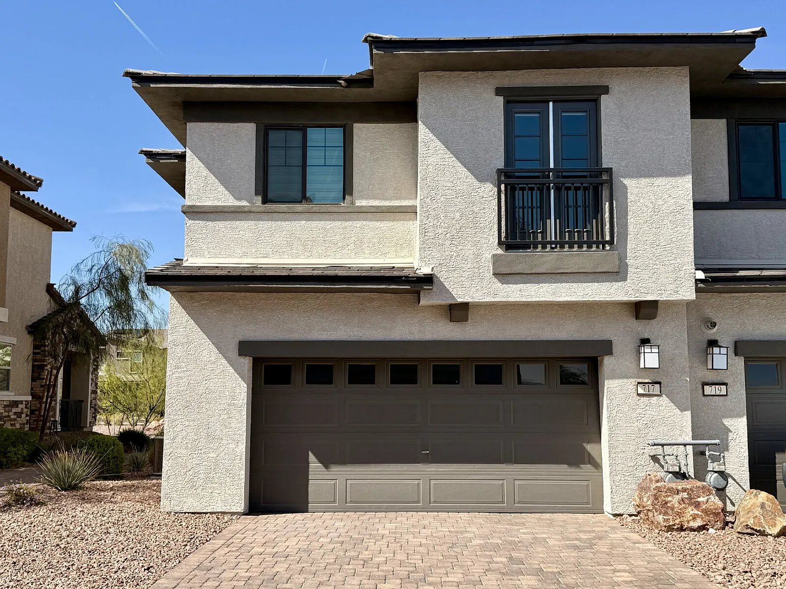 3 bed, 2.5 bath, 1509 sqft, $1,999 — Photo 1