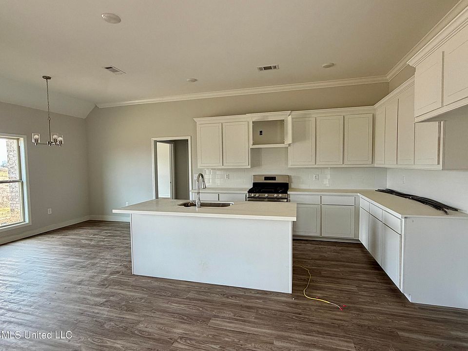 2nd image of 362 Willow Way