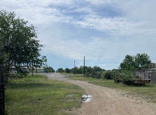W McGregor Dr, Mc Gregor, TX 76657